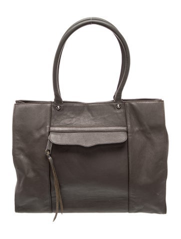 Signature Shoulder Bag
