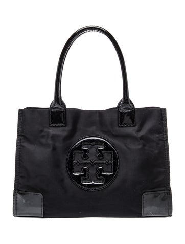 Signature Shoulder Bag