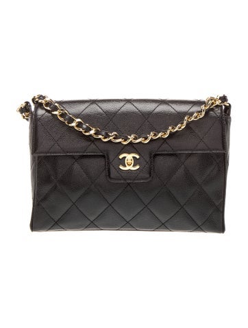 Medium Caviar Quilted Shoulder Bag