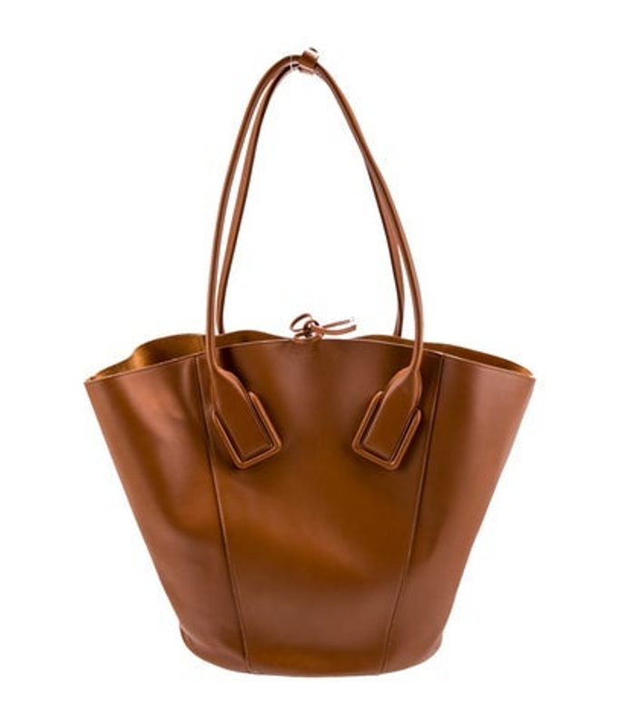 Bottega Veneta Veneta Leather Basket Tote Large