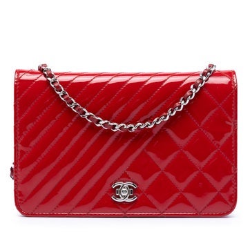 Patent Leather CC Quilted Patent Coco Boy Wallet On Chain