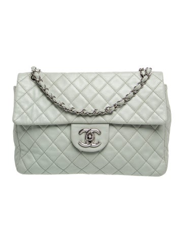 Caviar Soft Maxi Flap Bag