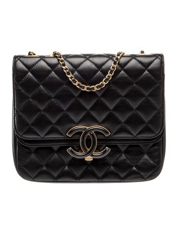 CC Chic Flap Bag
