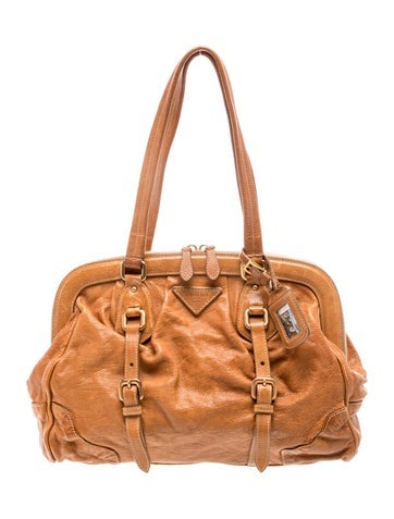 Signature Shoulder Bag