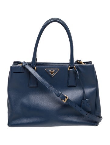 Saffiano Leather Galleria Double Zip