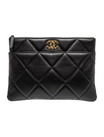 Chanel Medium 19 O-Case