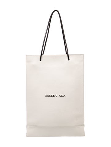 Signature Shopper Tote North South