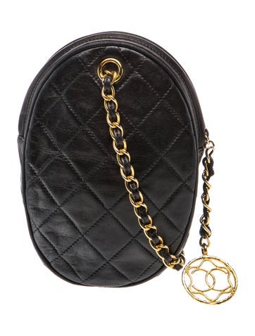 Quilted Oval Chain Clutch