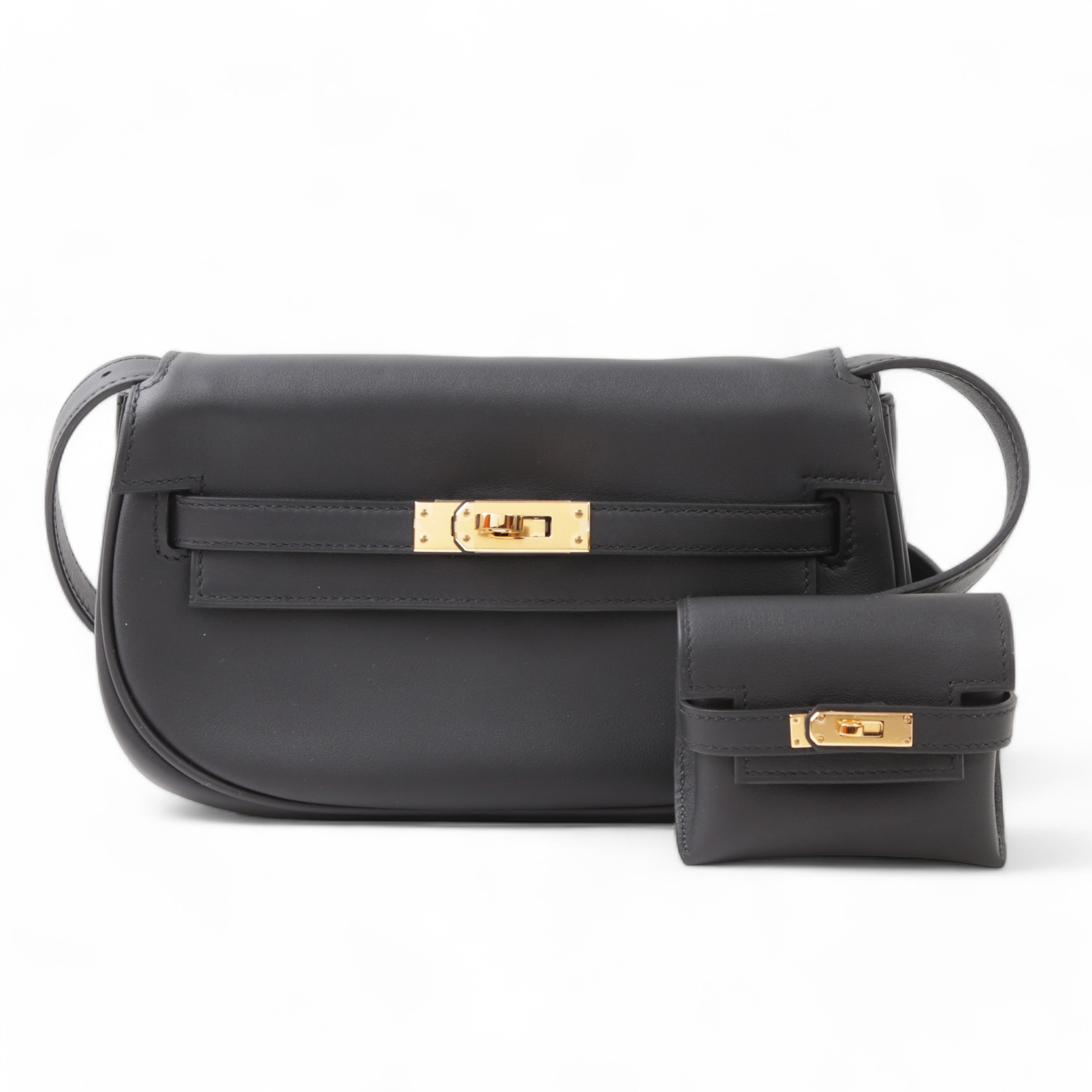 Hermes Unused ( Rank NS )  HERMÈS  Kelly Moove Black (89) Swift Gold hardware W (2024)