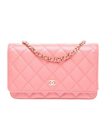 Classic Quilted Wallet On Chain