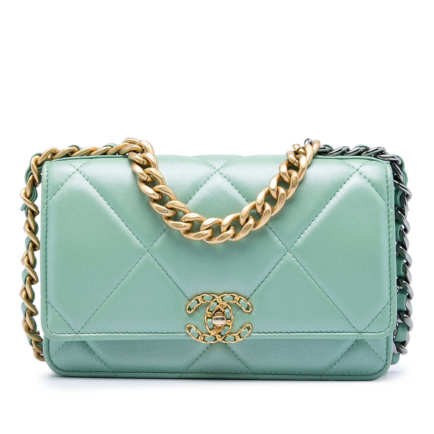 Lambskin Quilted Lambskin 19 Wallet on Chain