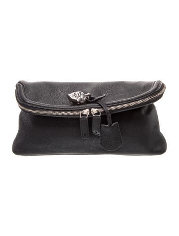 Skull Clutch