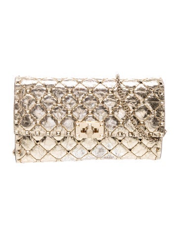 Rockstud Clutch