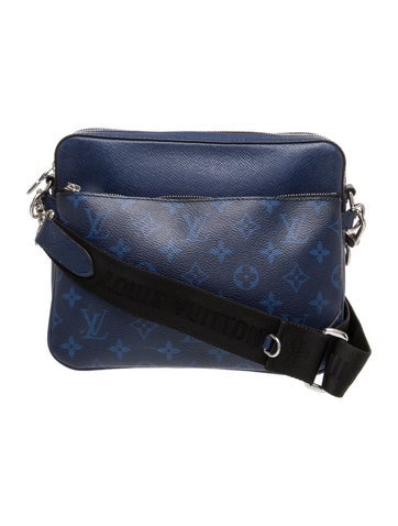 LV Monogram Reporter
