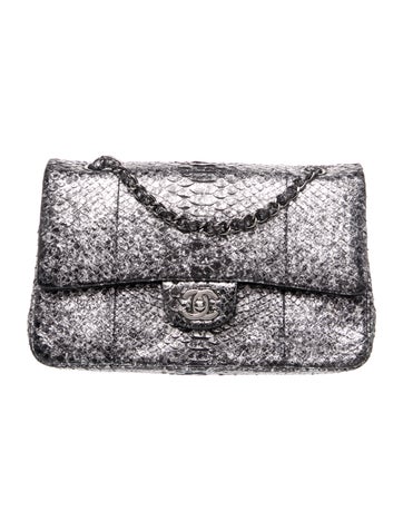 Classic Medium Double Flap Bag