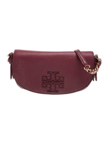 Signature Shoulder Bag
