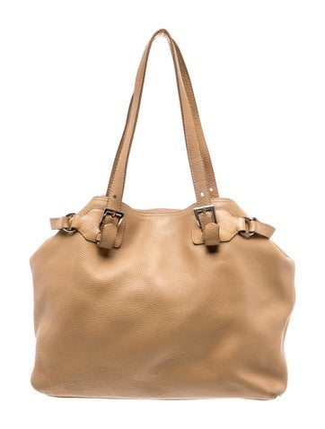 Vitello Daino Leather Shoulder Bag