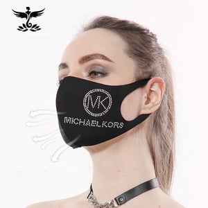 Classic Fashion Breathable Face Mask (301061)