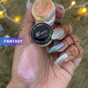 Everly Beauties Duochrome Loose Pigment Eyeshadow - Fantasy