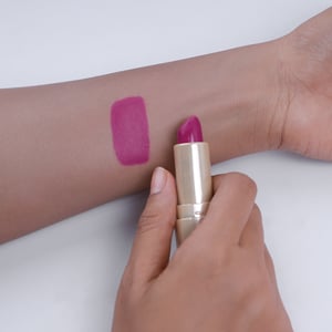 Guerniss Rouge Allure Velvet Matte Lipstick 3.5g - GS014