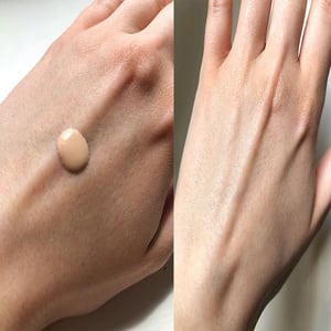 NYX Bare With Me Luminous Tinted Skin Serum 12.6ml - Universal Medium BWMLSS03