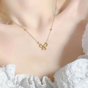 Bow Pendant Necklace