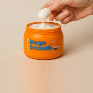 Matrix Mega Smooth Professional Hair Masque With Shea Butter 500g •