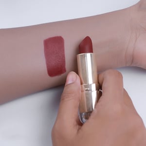 Guerniss Rouge Allure Velvet Matte Lipstick 3.5g - GS033