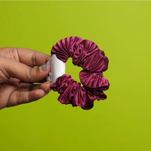 Scrunchie Soft Hand & Hairband - Magenta