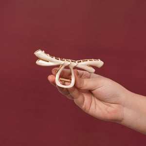 Bow Shape Metal Hair Clip - Cream