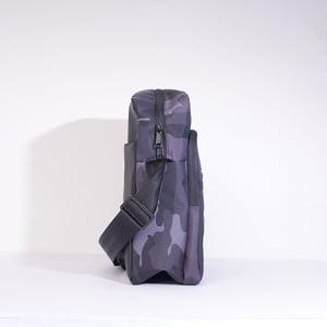 StripeInc Crossbody Square Shape Bag For Unisex - Urban Camouflage