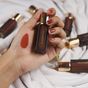 Guerniss Lip Glaze Delicate and Silky 3g - G102