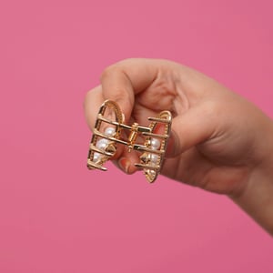 Dior Style Metal Hair Clip With Pearls - Silver