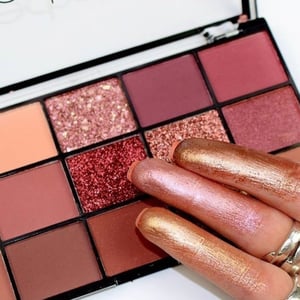 Technic Pressed Pigment Eyeshadow Palette - Invite Only
