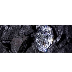 Beauty Formulas Charcoal Whitening Toothpaste 100ml + Beauty Formulas Toothbrush