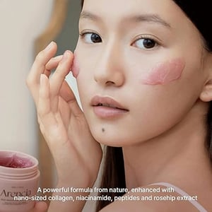 Arencia Red Smoothie Serum 30 Packed With Vitamins 50g  •