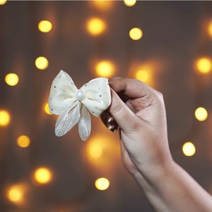 Cute Bow & Pearl Hair Clip 1pc - Light Yellow