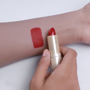 Guerniss Rouge Allure Velvet Matte Lipstick 3.5g - GS035