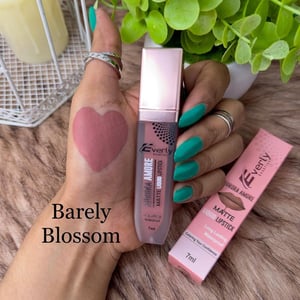 Everly Aurora Amore Matte Lipstick Premium Series - Bearly Blossom