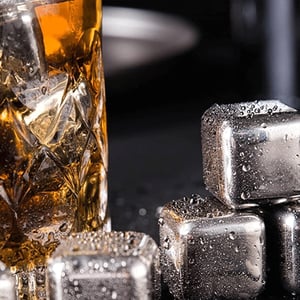 Reusable Metal Ice Cube With Clamp Set