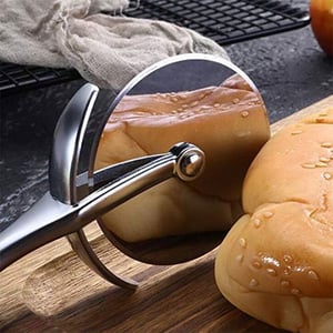 Pizza Cutter With Metal Handle