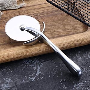 Pizza Cutter With Metal Handle