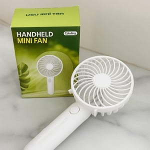 360 Rotatable Handheld Mini Fan •