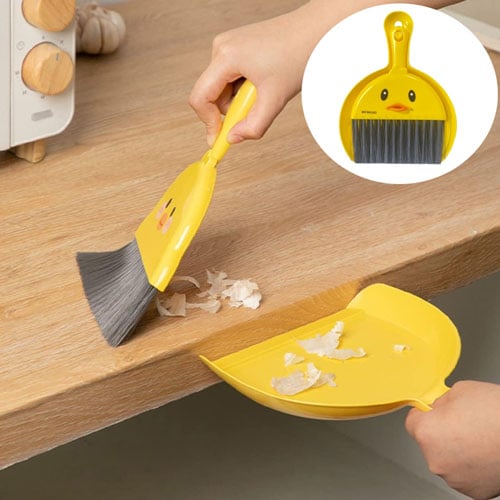 Wenguo Dust Cleaner Brush & pan Set - Yellow Duck