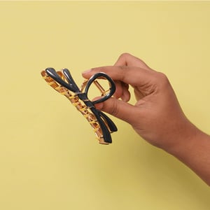 Bow Shape Metal Hair Clip - Black