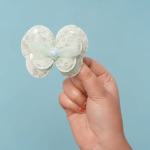 Double Layer Butterfly With Pearl Hair Clip - Teal