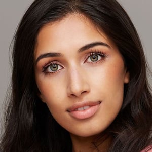 Essence I Love Extreme Crazy Volume Mascara 12ml •