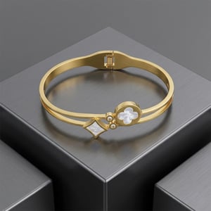 Luxurious Design Bracelet For Women - White Alhambra Diamond