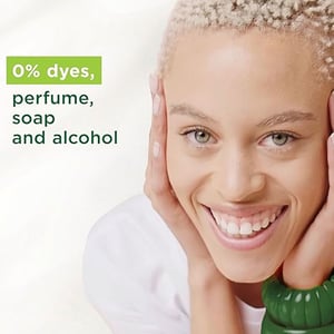 Simple Kind To Skin Sensitive Bath Soak 1L  •