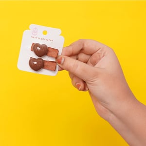 Glossy Heart Hair Clip 1 pair - Brown